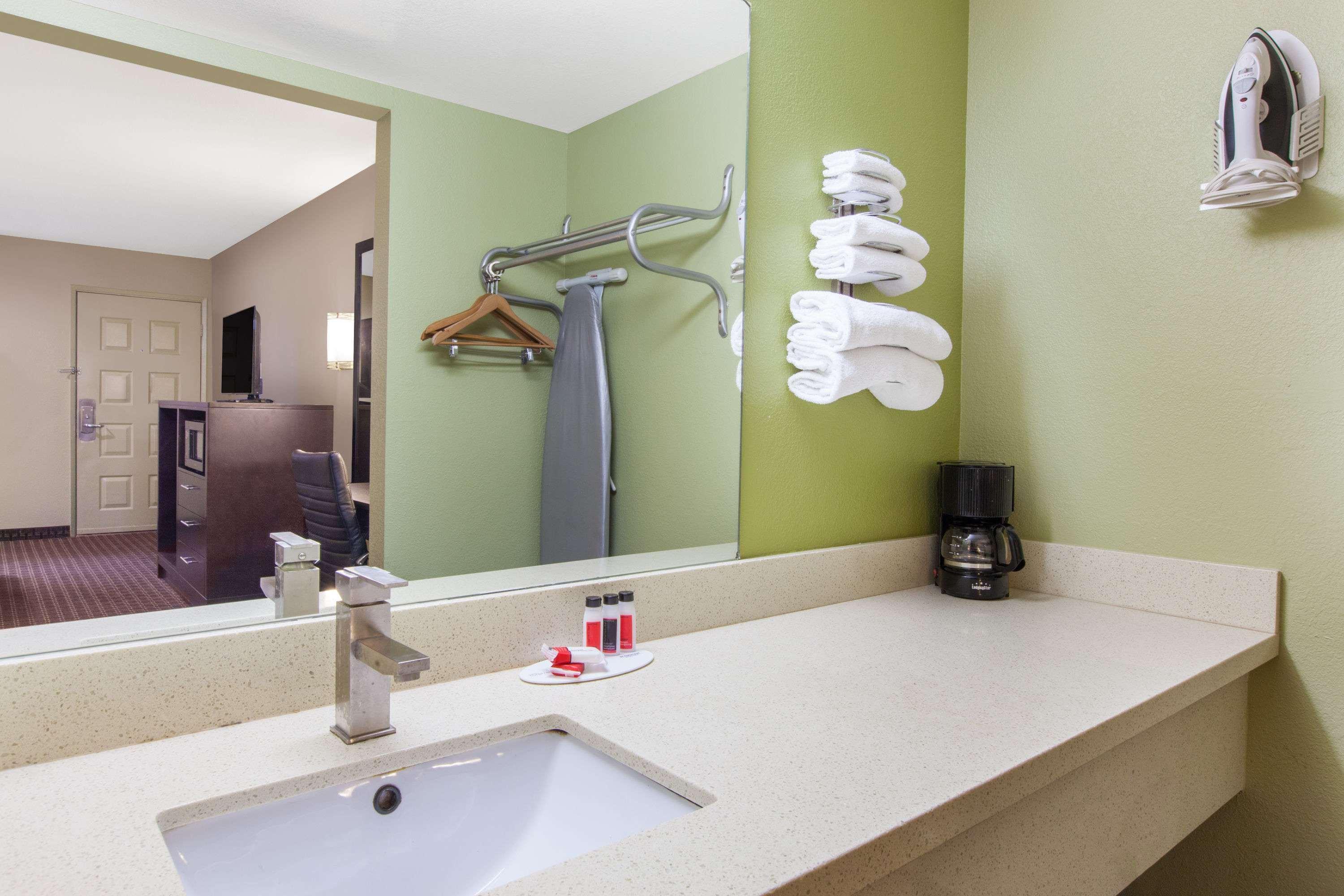 Days Inn By Wyndham San Jose Airport Milpitas Ngoại thất bức ảnh