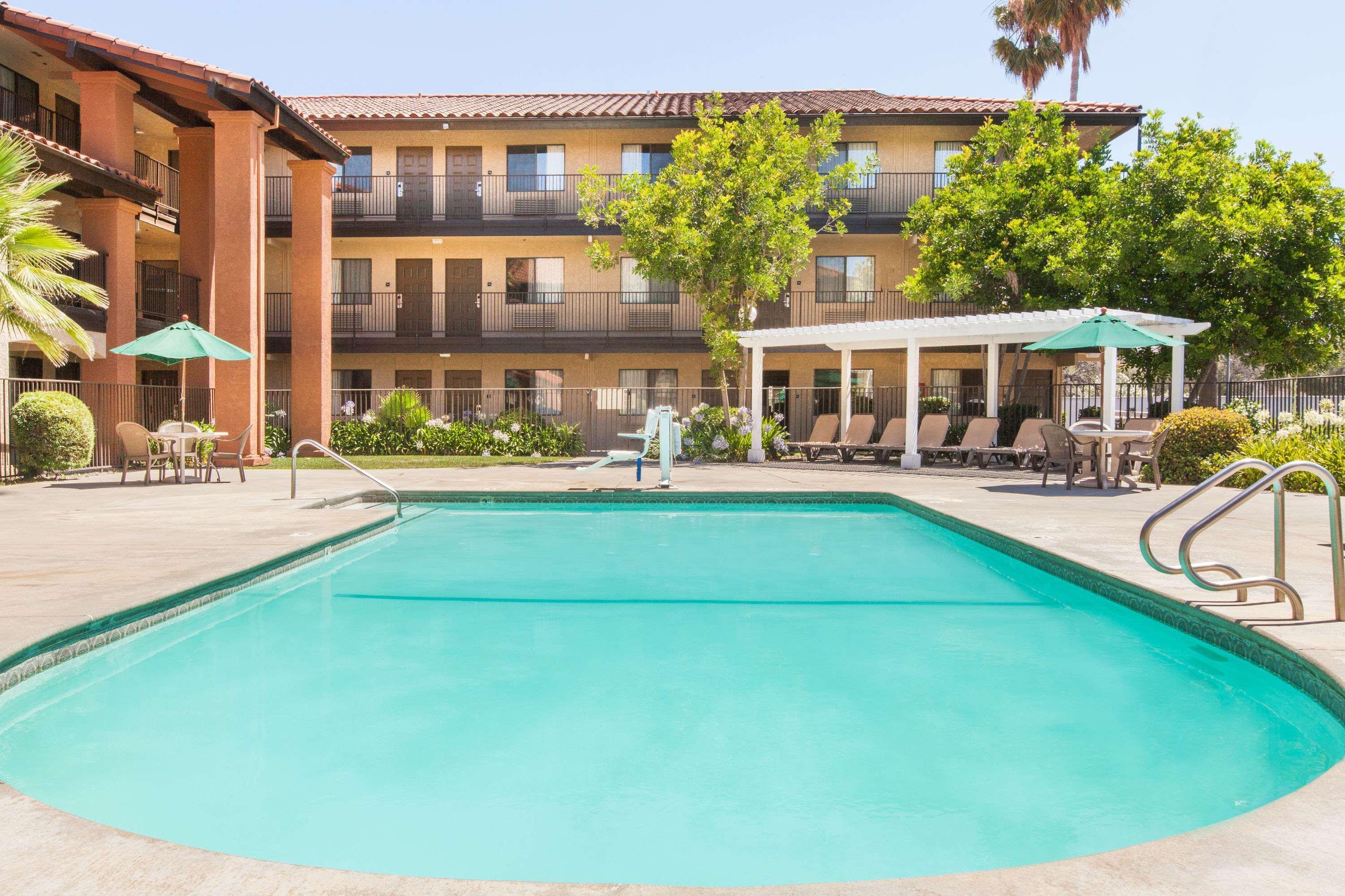 Days Inn By Wyndham San Jose Airport Milpitas Ngoại thất bức ảnh