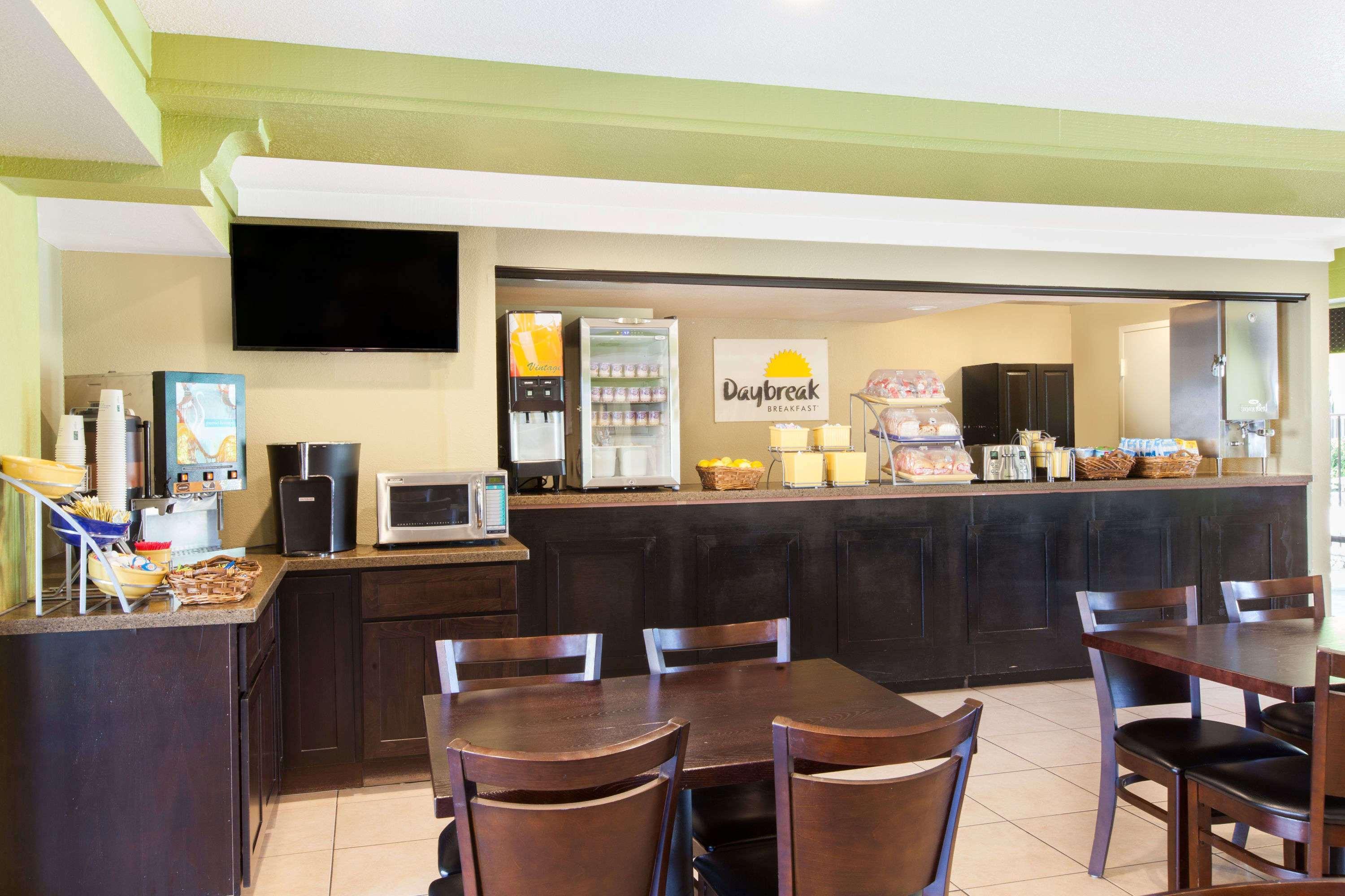 Days Inn By Wyndham San Jose Airport Milpitas Ngoại thất bức ảnh