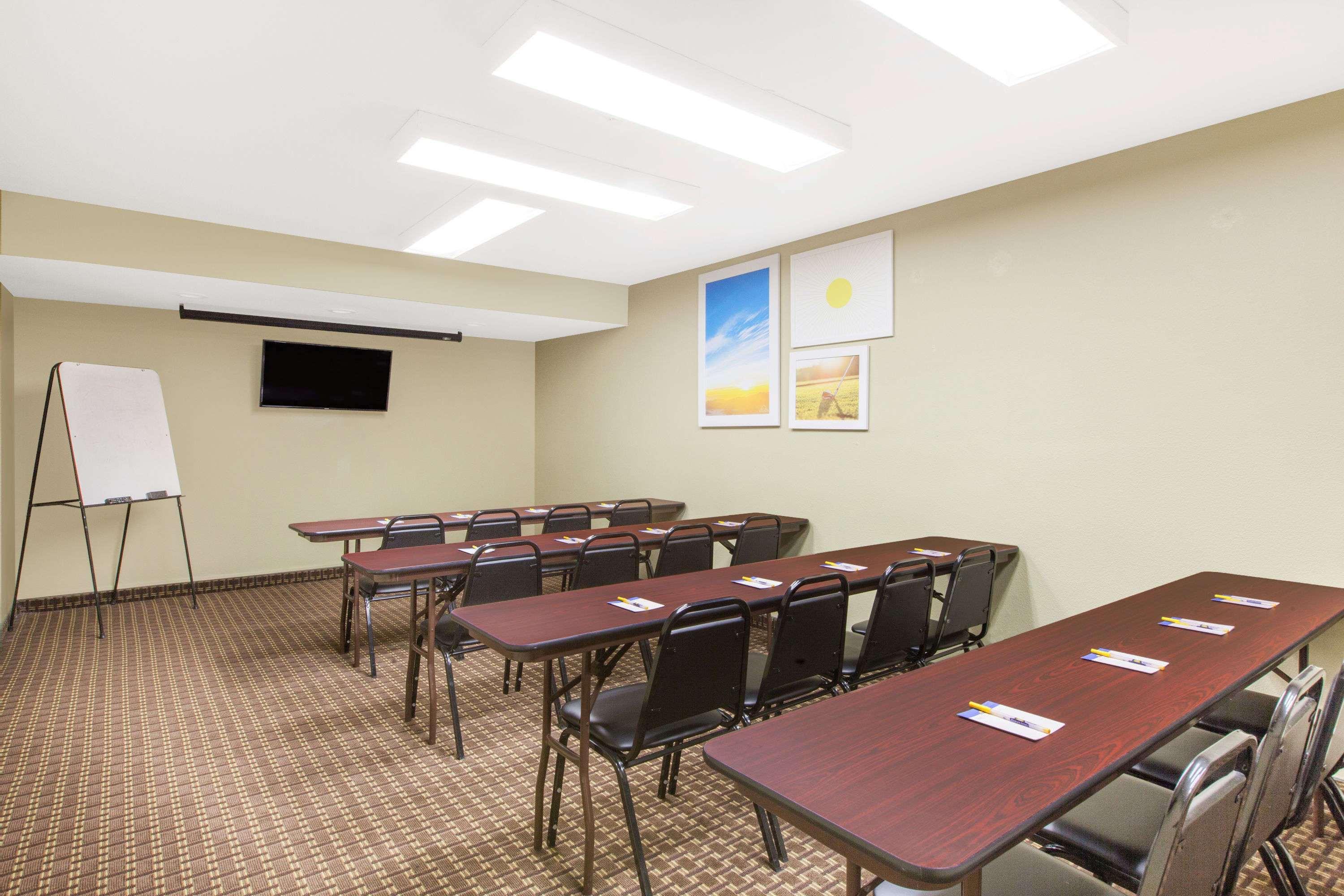 Days Inn By Wyndham San Jose Airport Milpitas Ngoại thất bức ảnh